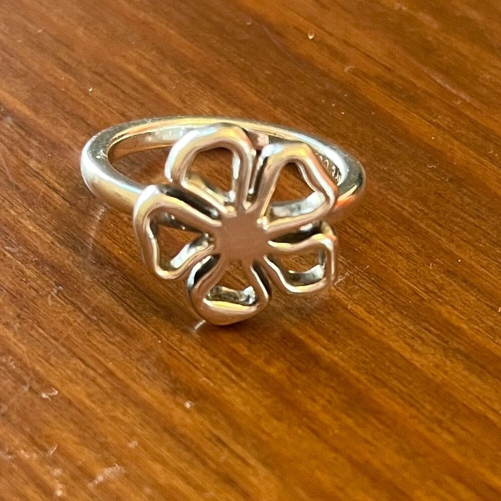 Authentic Tiffany & Co. Stencil Flower Ring Size 7